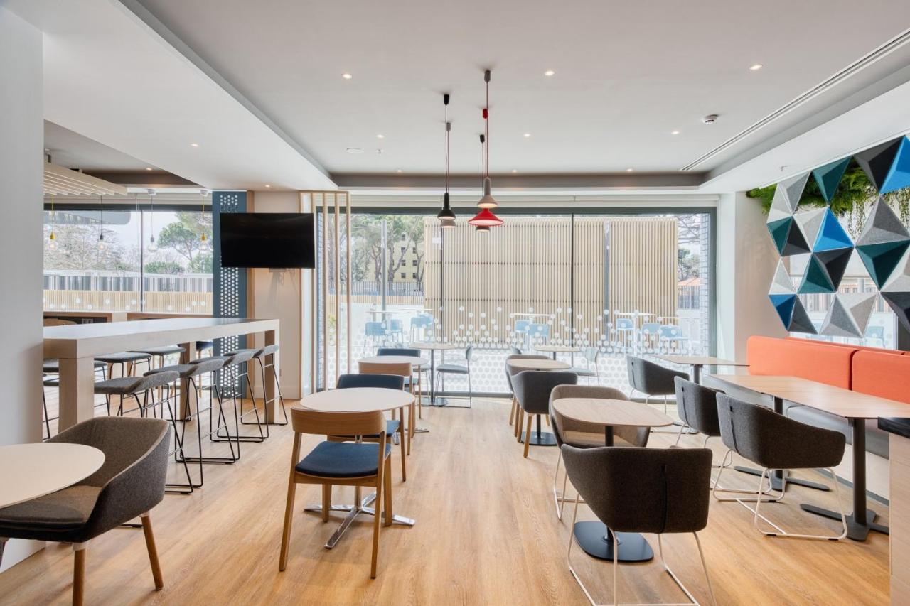 Holiday Inn Express - Madrid - Airport By Ihg エクステリア 写真